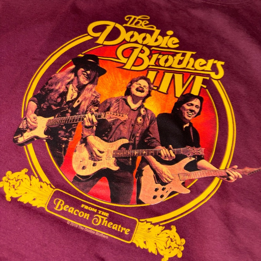 Doobie Brothers Live Beacon‎ Theatre 2019 Graphic T-Shirt Mens 2XL Maroon Gildan